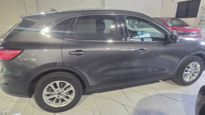 Ford Kuga 1.5 EcoBlue 120 CV 2WD Titanium (4)