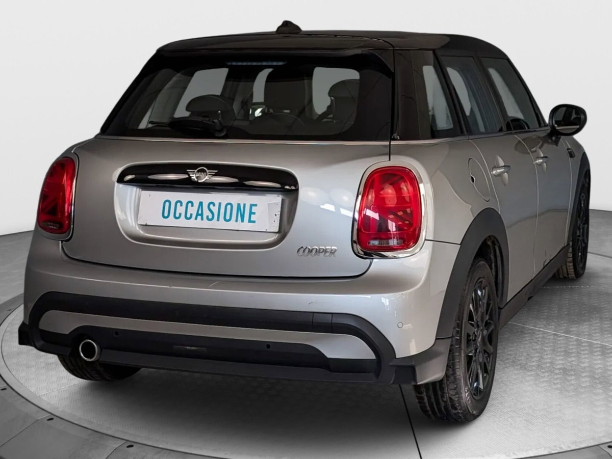MINI Mini 1.5 Cooper Business 5 porte (4)