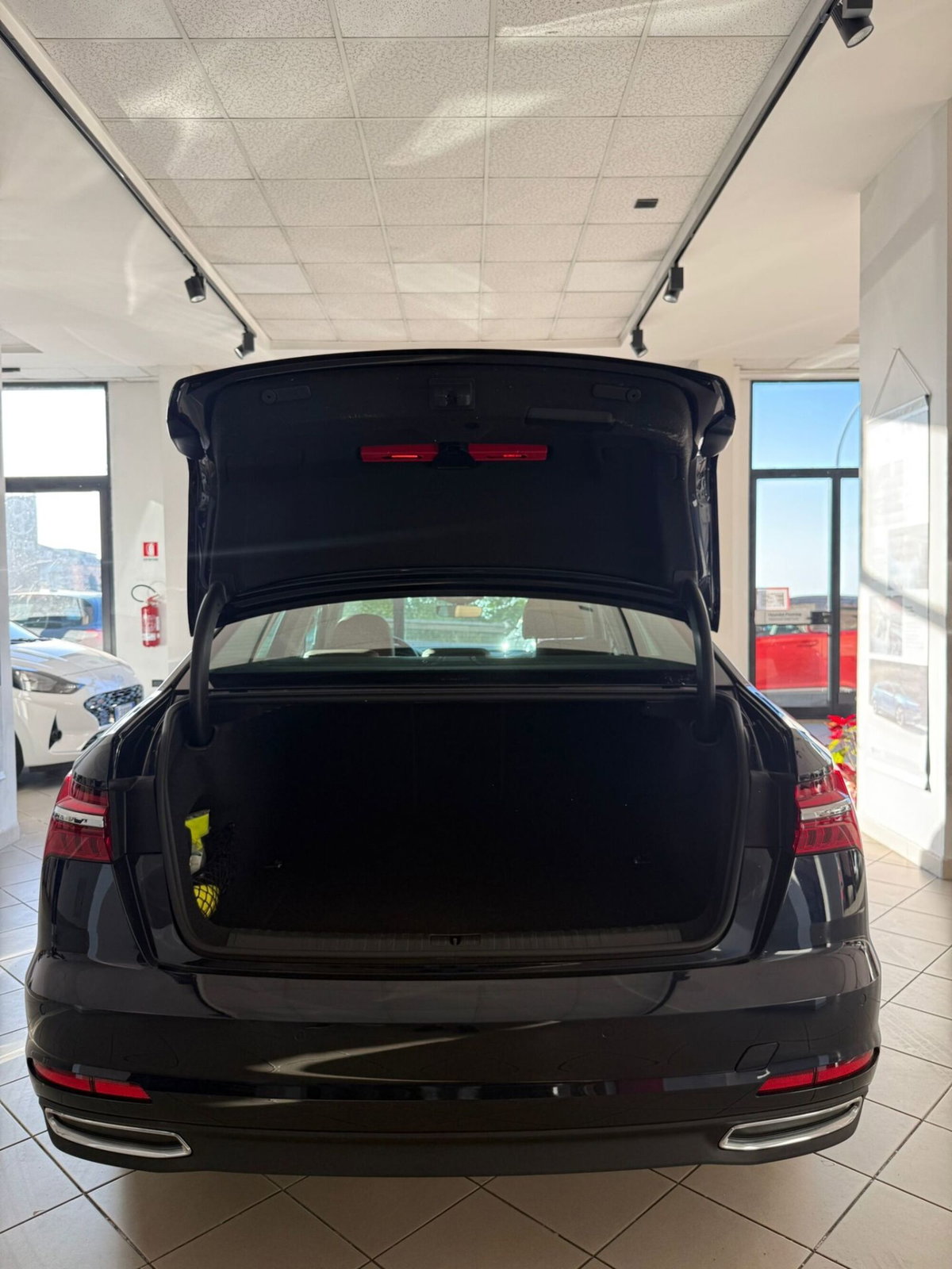 Audi A6 40 2.0 TDI S tronic Design (7)