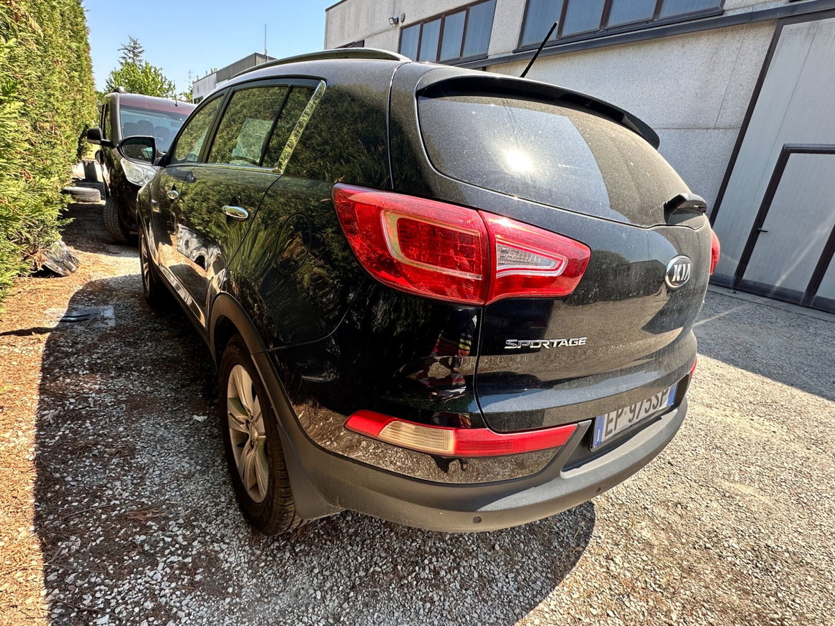Kia Sportage 1.7 CRDI VGT 2WD Active (6)