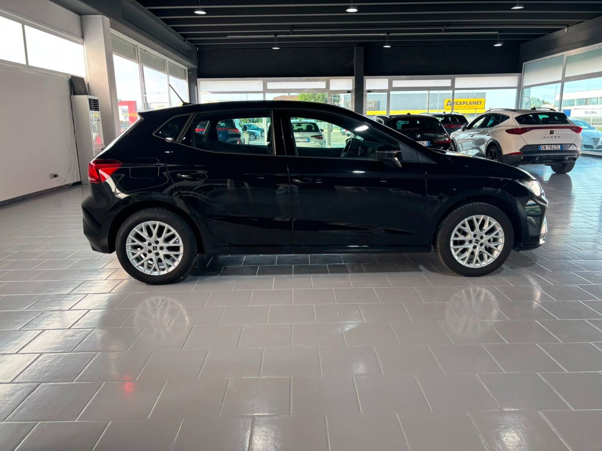 SEAT Ibiza 1.0 EcoTSI 95 CV S/S 5p. Business (6)