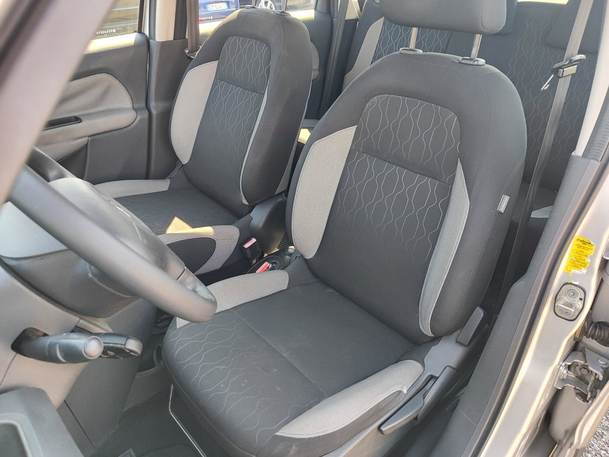 Citroen C3 Picasso 1.6 HDi 90 Seduction (12)
