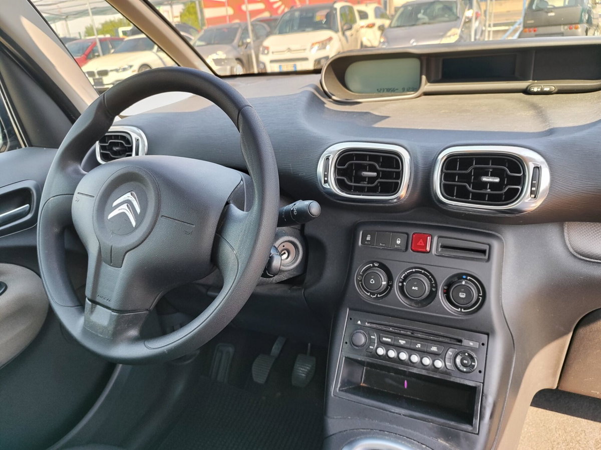 Citroen C3 Picasso 1.6 HDi 90 Seduction (14)
