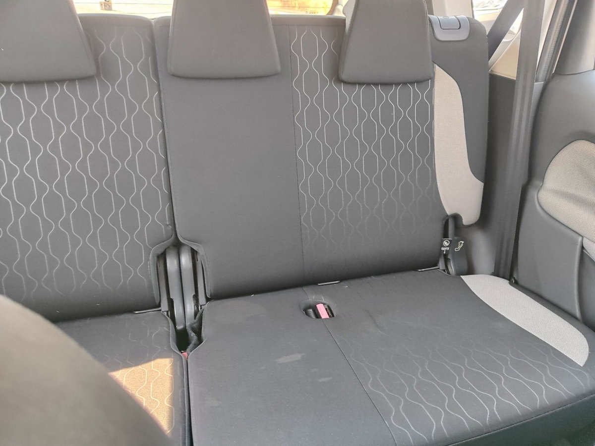 Citroen C3 Picasso 1.6 HDi 90 Seduction (15)