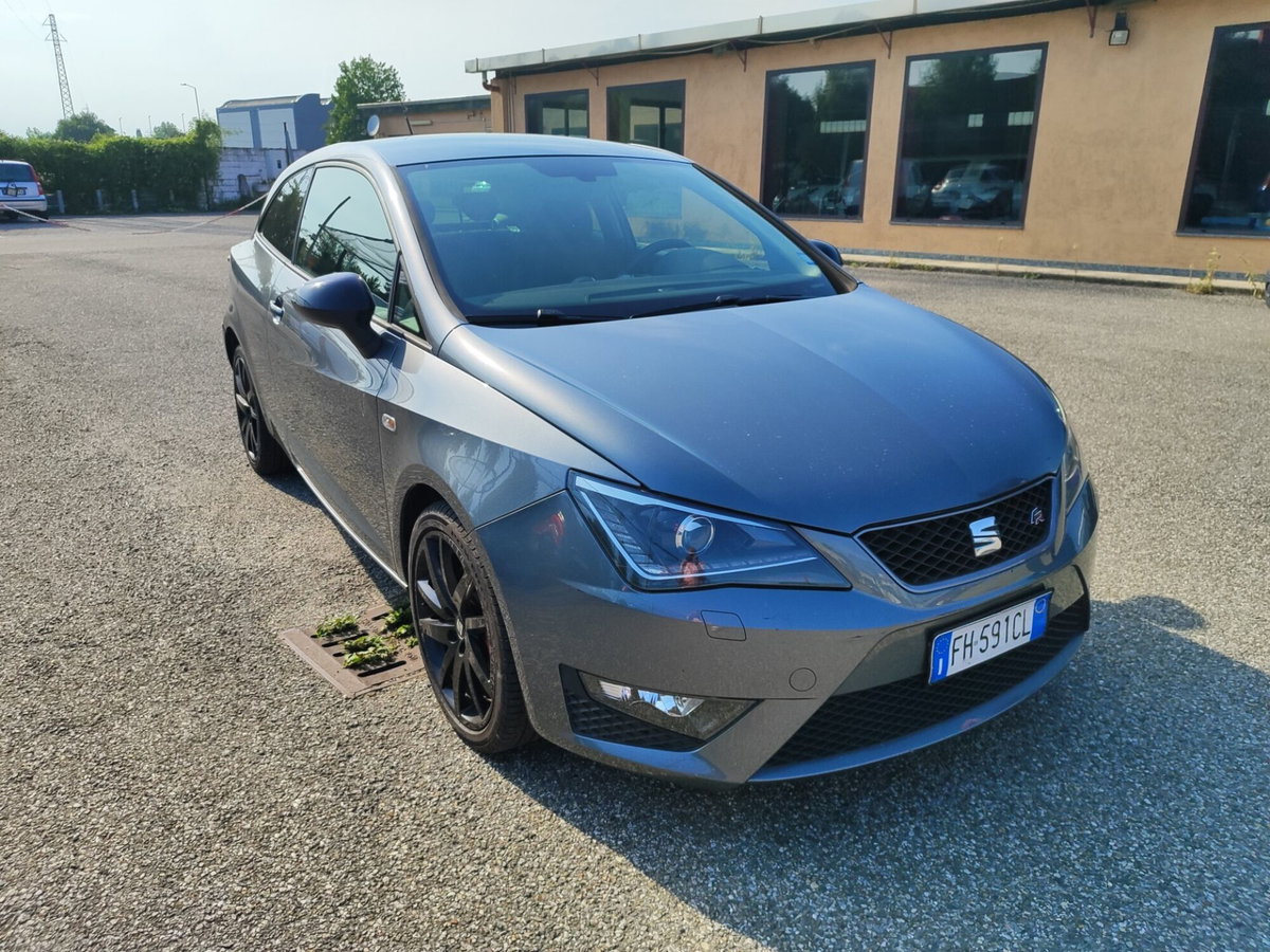 SEAT Ibiza SC 1.4 TDI 105 CV CR S/S 3p. FR (8)