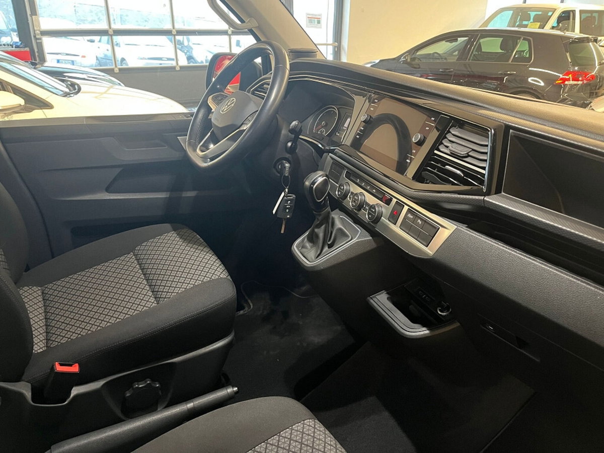Volkswagen Multivan 2.0 TDI 150CV DSG 4Motion Space (8)