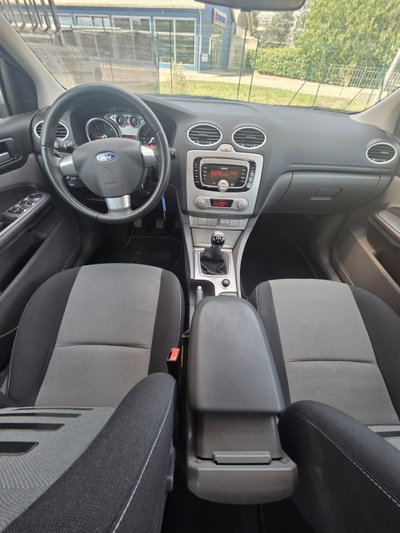 Ford Focus 1.6 TDCi (110CV) 5p. Tit. DPF (12)
