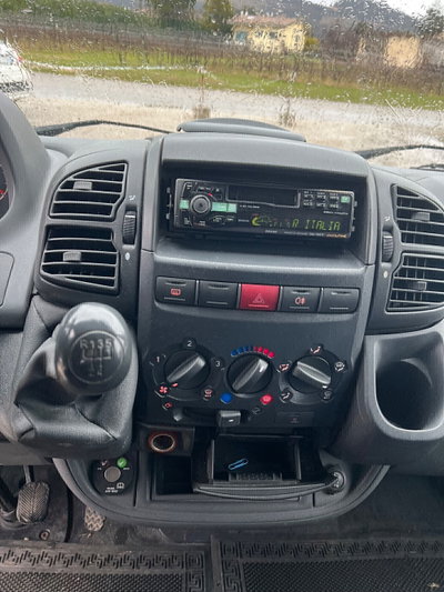 Peugeot Boxer Furgone 330MH 2.2 HDi cat PM-TA Combi Pack (15)