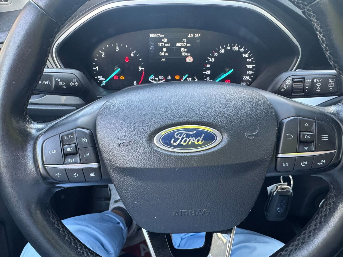 Ford Focus Station Wagon 1.5 TDCi 120 CV Start&Stop SW ST Line Business (13)