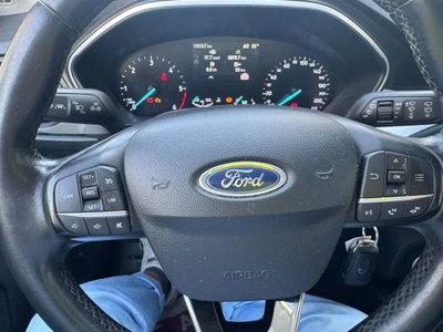 Ford Focus Station Wagon 1.5 TDCi 120 CV Start&Stop SW ST Line Business (13)