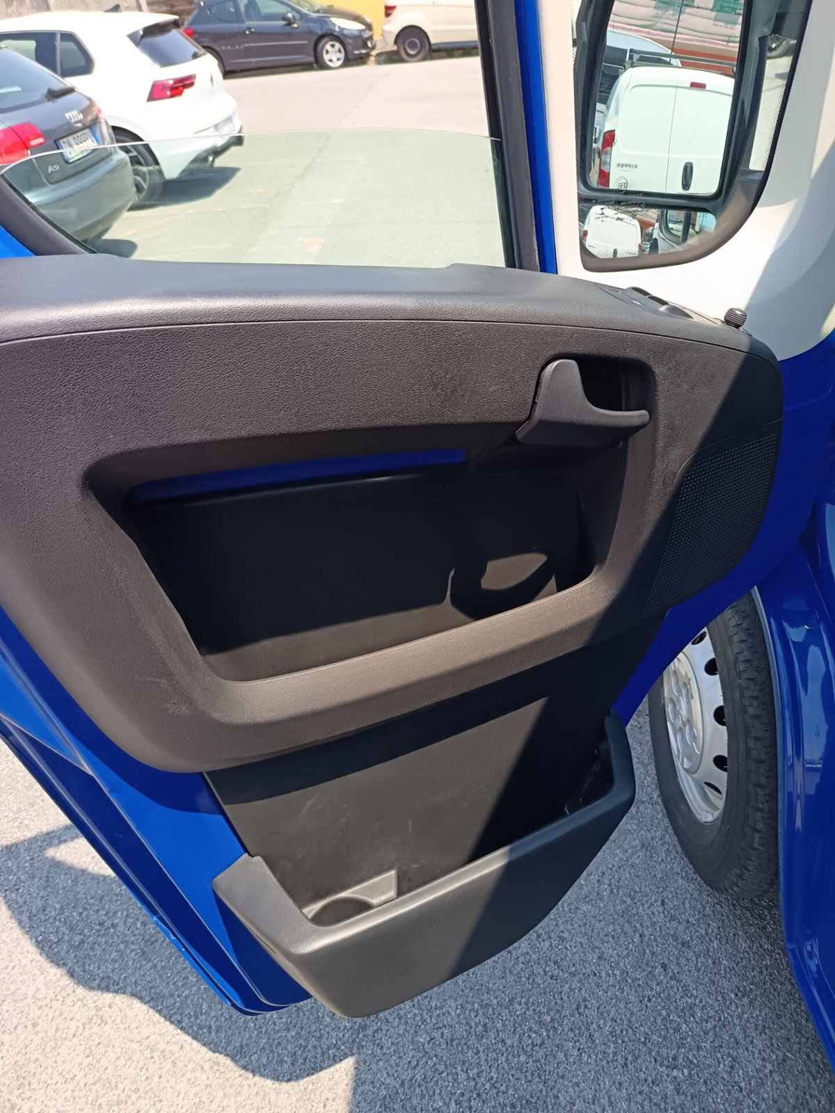 Peugeot Boxer Furgone 335 2.2 BlueHDi 140 S&S PM-TN Furgone Premium (7)