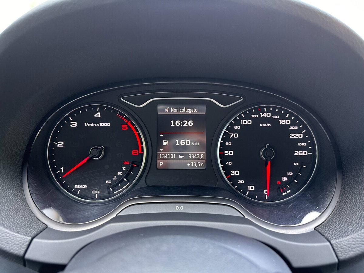 Audi A3 Sportback 1.6 TDI 116 CV S tronic Sport (19)