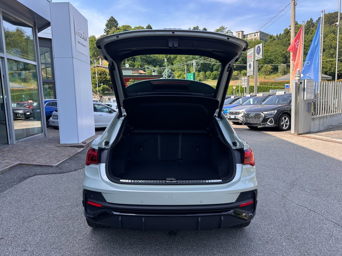 Audi Q3 Sportback 35 TDI quattro S tronic S line edition (12)