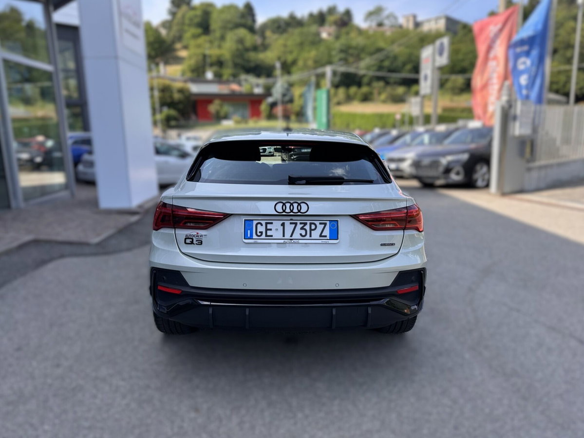 Audi Q3 Sportback 35 TDI quattro S tronic S line edition (6)