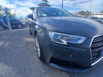Audi A3 Sportback 30 TDI S tronic Business (9)