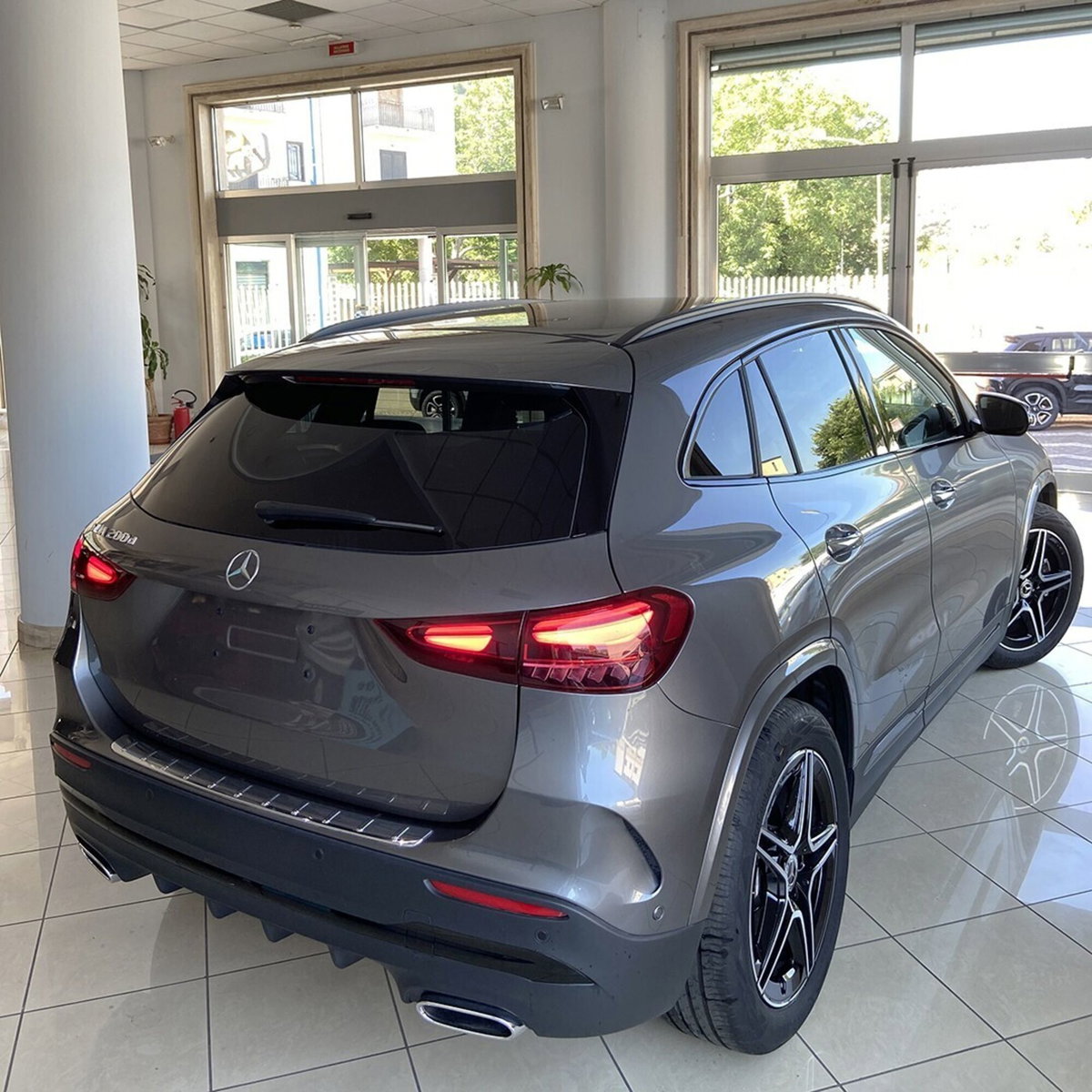 Mercedes-Benz GLA SUV 200 d AMG Line Premium Plus 4matic auto (5)