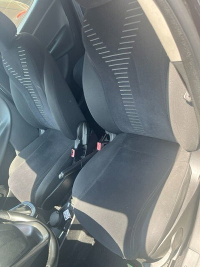 Lancia Ypsilon 0.9 TwinAir 85 CV 5 porte S&S Silver (7)