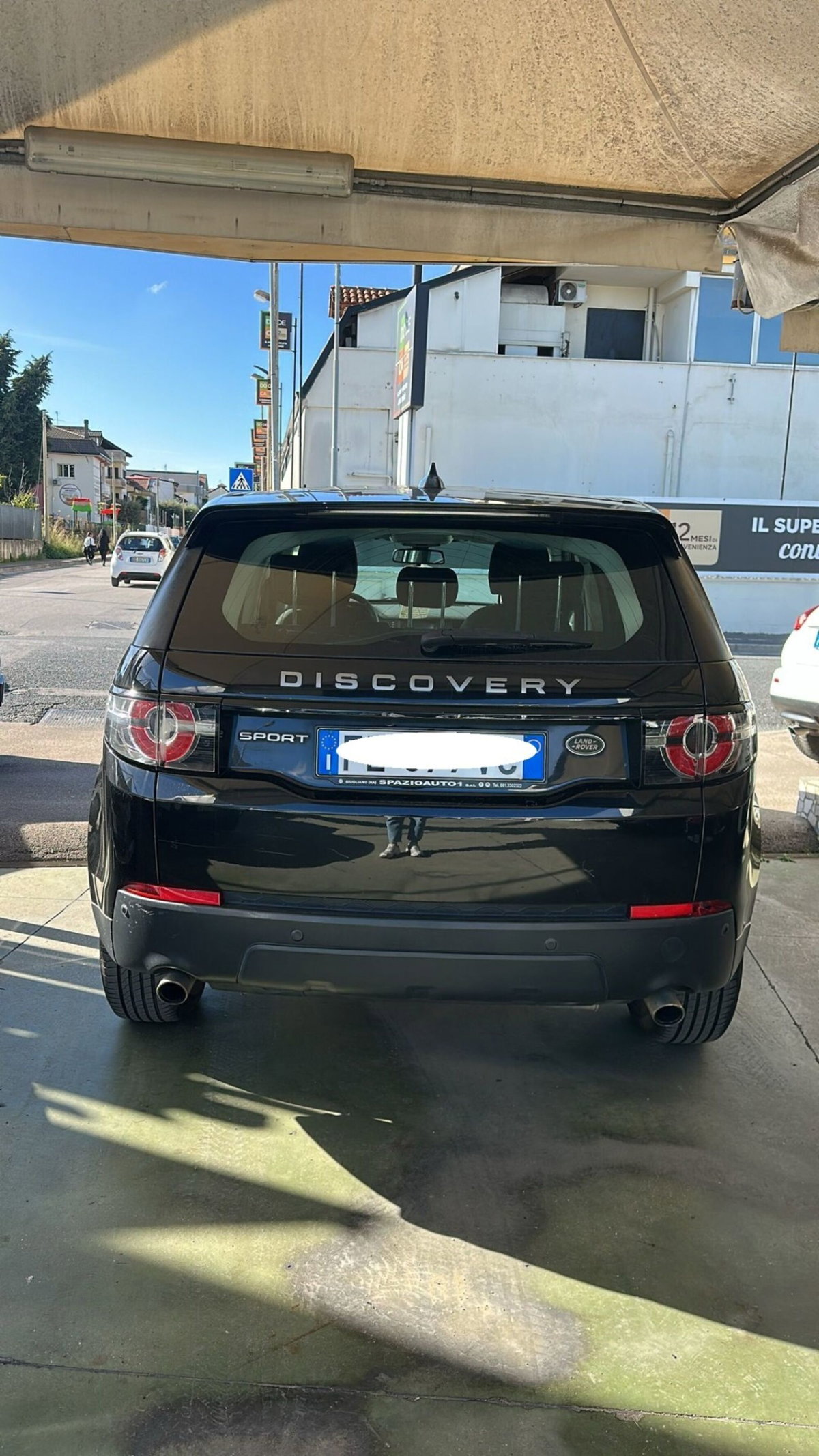 Land Rover Discovery Sport 2.0 TD4 150 CV HSE Luxury (4)