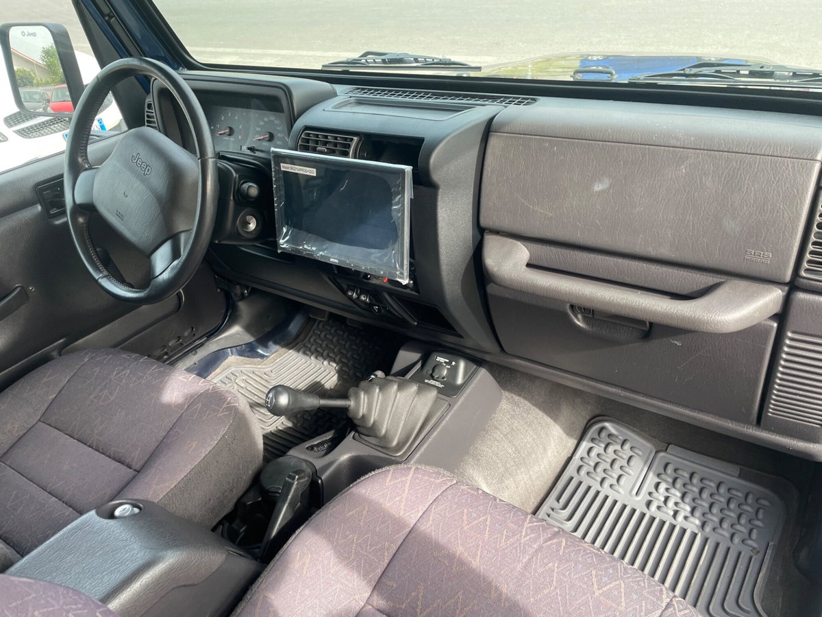 Jeep Wrangler 2.5 cat Sport (20)
