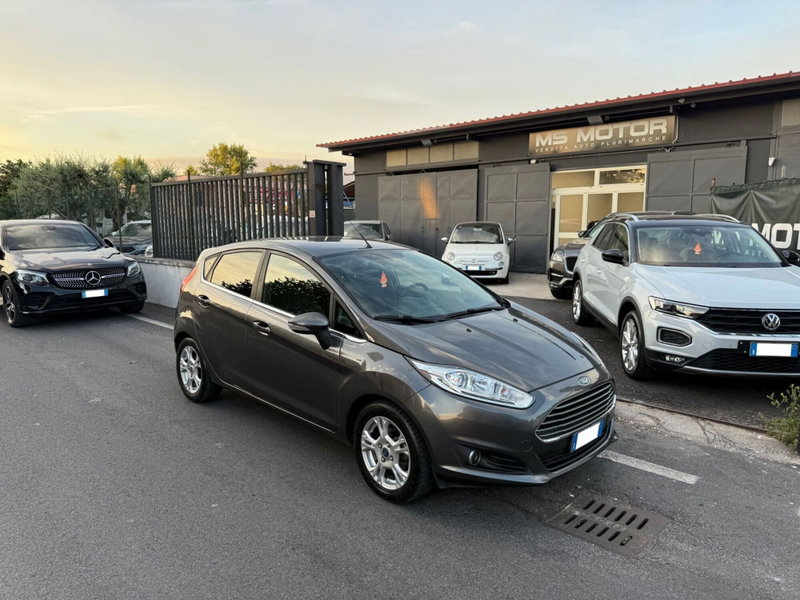 Ford Fiesta 1.5 TDCi 75CV 5 porte Black & White Edition