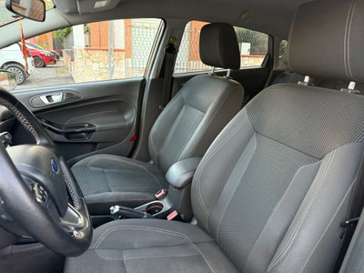 Ford Fiesta 1.5 TDCi 75CV 5 porte Black & White Edition (8)