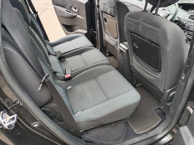 Renault Scenic E-Tech Electric 1.5 dCi 110CV Confort (12)