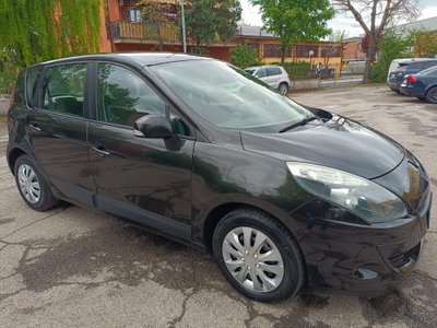 Renault Scenic E-Tech Electric 1.5 dCi 110CV Confort (5)