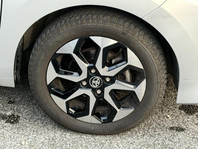 Toyota Aygo Connect 1.0 VVT-i 72 CV 5 porte x-play (13)