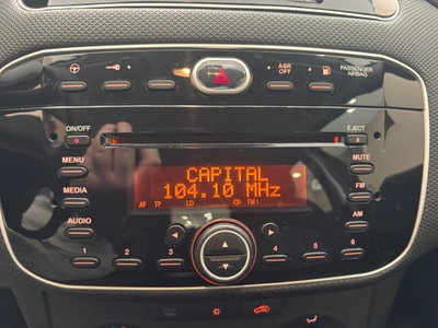 Fiat Punto 1.4 8V 5 porte Natural Power Street (12)