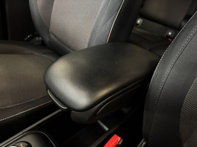 MINI Mini Countryman 2.0 Cooper D Essential Countryman (19)