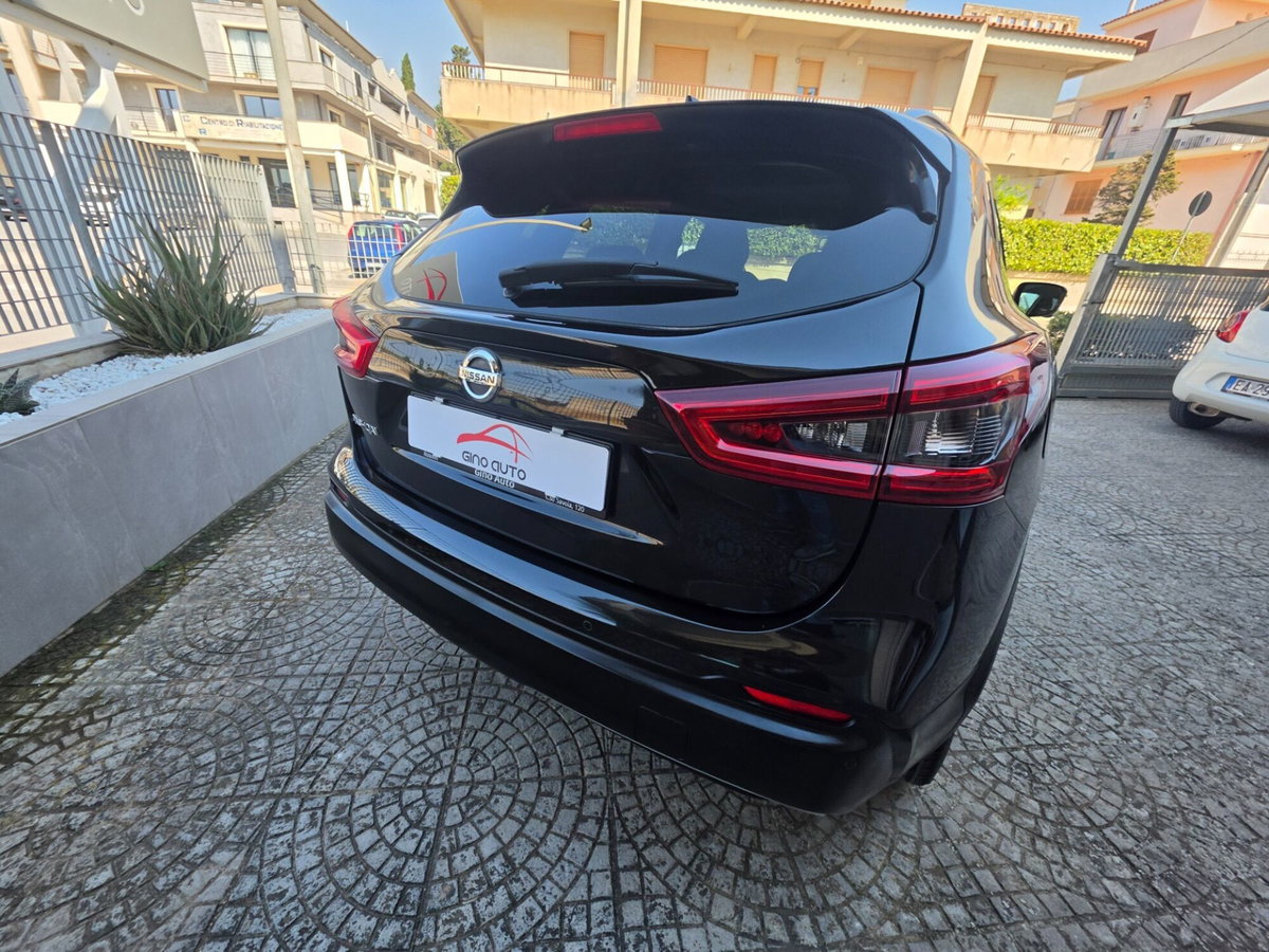Nissan Qashqai 1.5 dCi 115 CV Tekna (11)