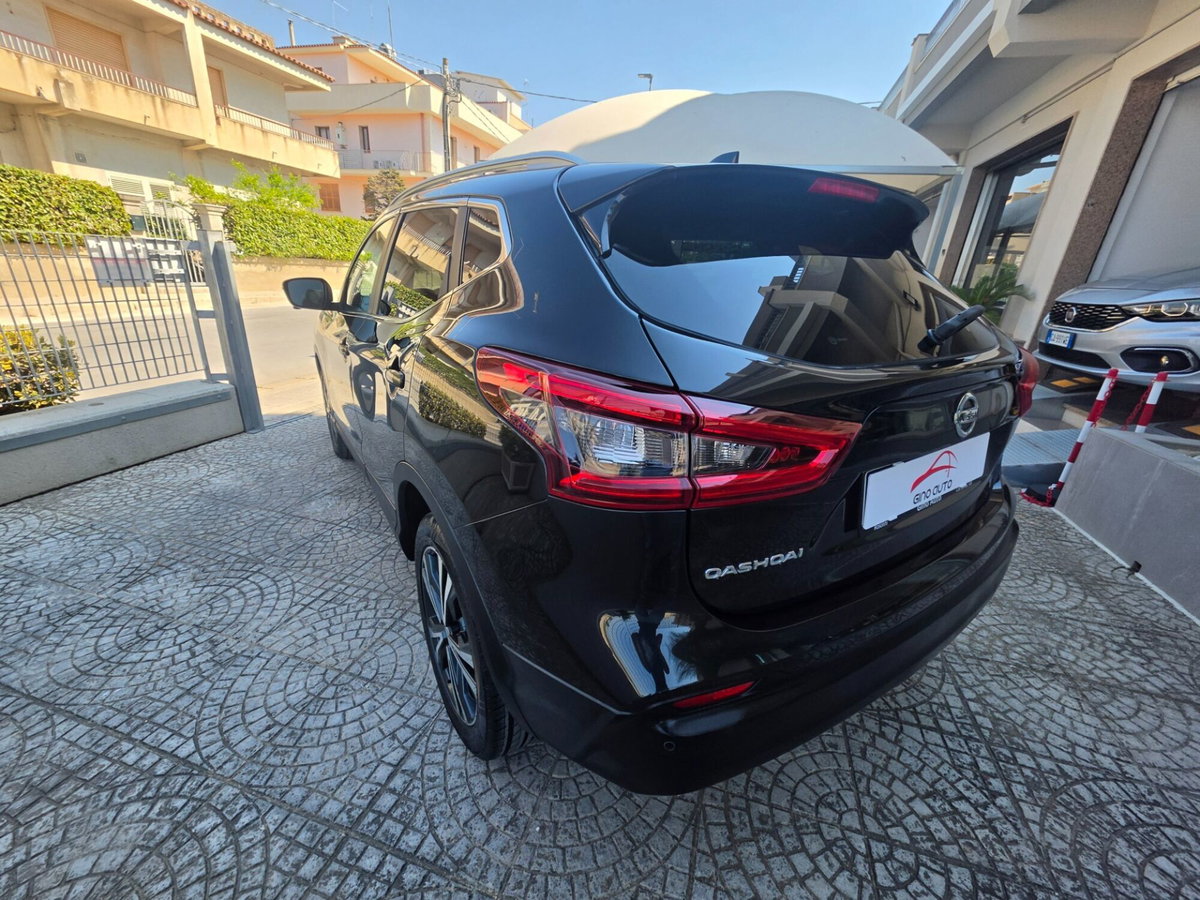 Nissan Qashqai 1.5 dCi 115 CV Tekna (13)