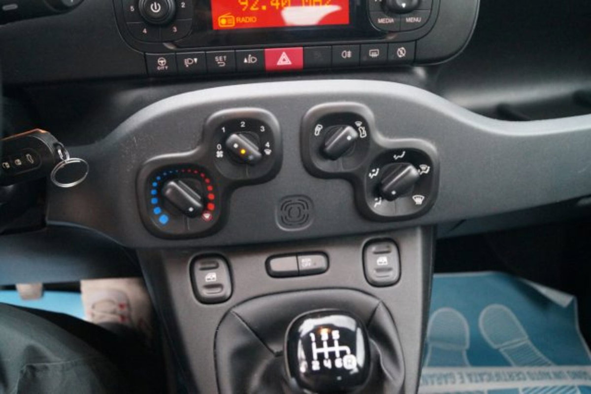 Fiat Panda 1.0 firefly hybrid s&s 70cv 5p.ti (11)