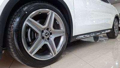 Mercedes-Benz GLA SUV 220 d Automatic 4Matic Premium (10)