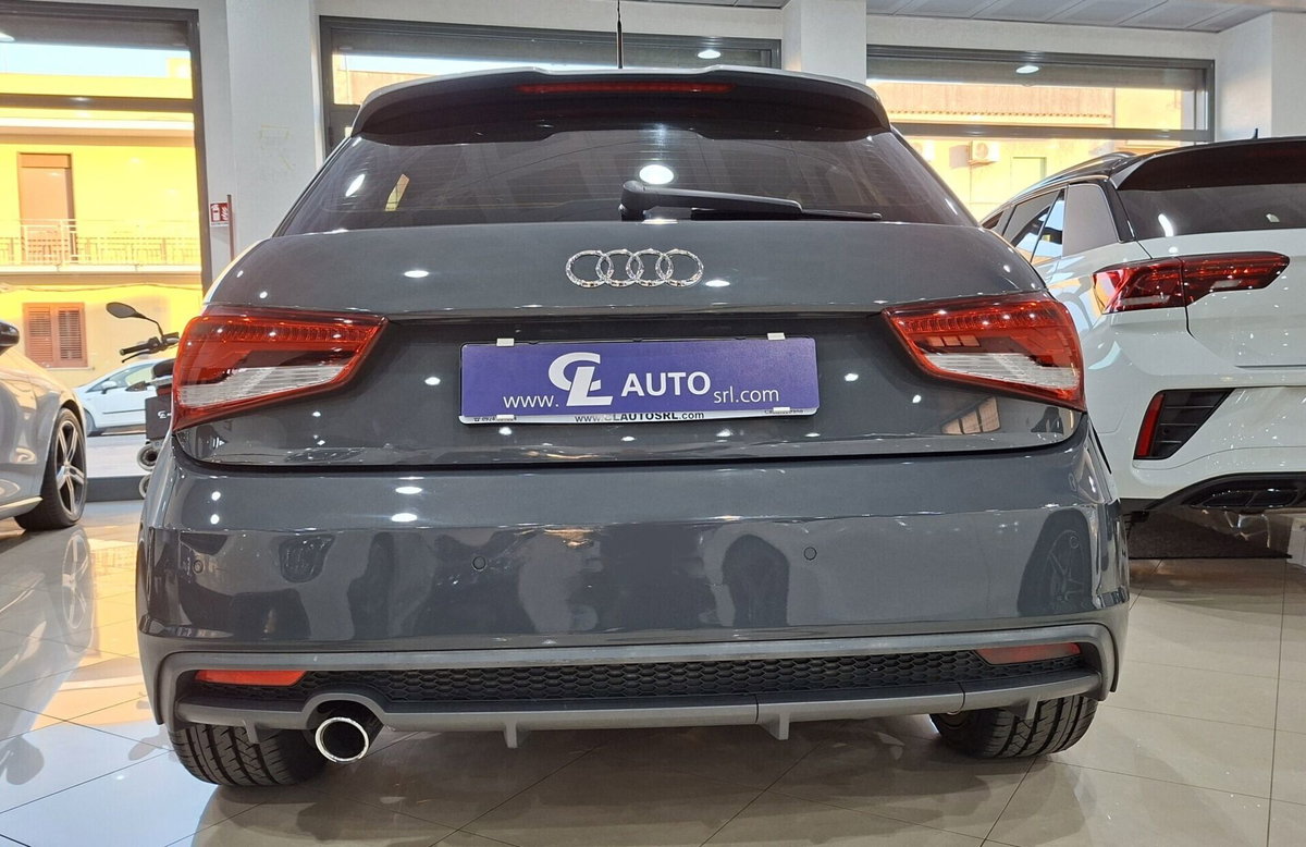 Audi A1 Sportback 1.6 TDI 116 CV Admired (7)