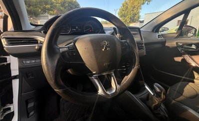 Peugeot 208 HDi 68 CV 5 porte Allure (14)