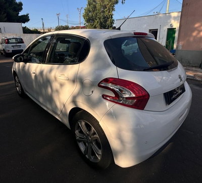 Peugeot 208 HDi 68 CV 5 porte Allure (6)