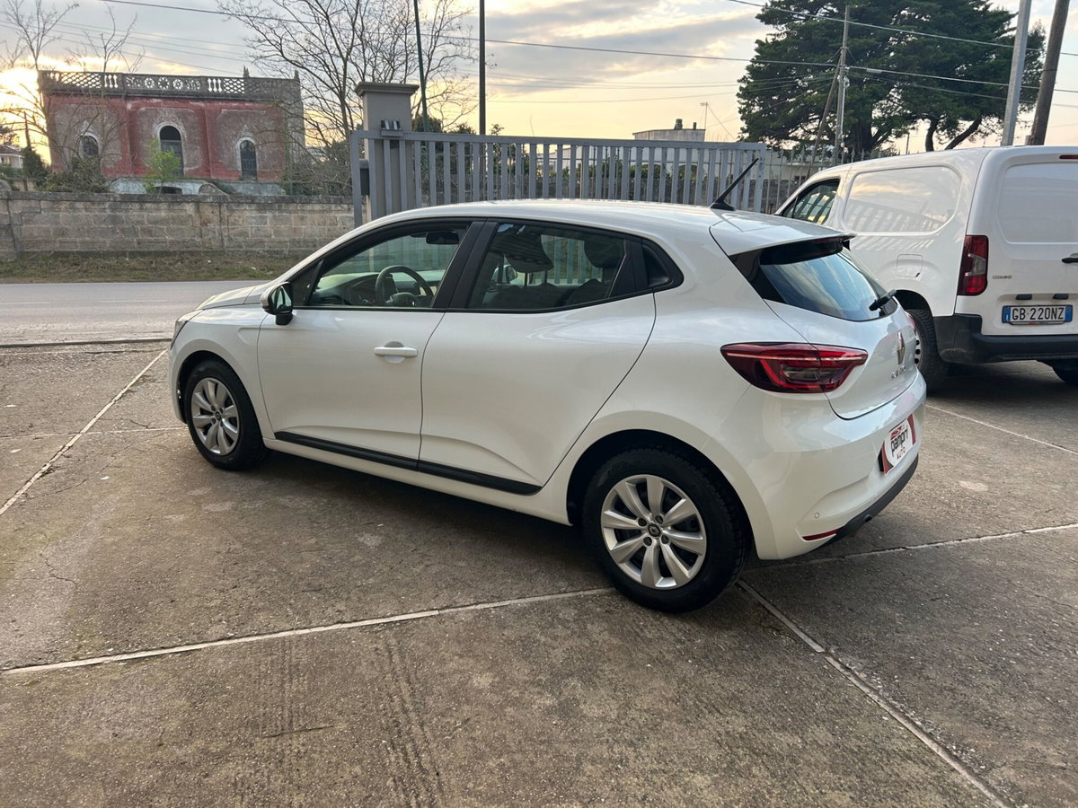 Renault Clio Blue dCi 85 CV 5 porte Zen (9)
