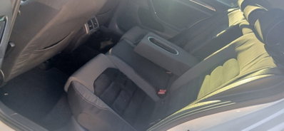 Volkswagen Golf 2.0 TDI 5p. Highline BlueMotion Technology (19)
