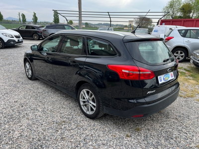 Ford Focus Station Wagon 1.5 TDCi 95 CV Start&Stop SW Titanium (4)