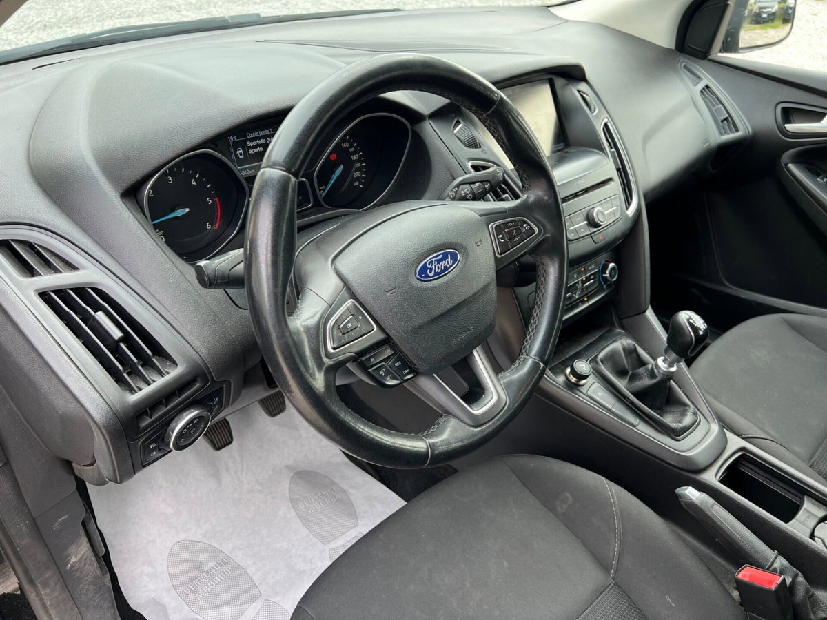 Ford Focus Station Wagon 1.5 TDCi 95 CV Start&Stop SW Titanium (7)