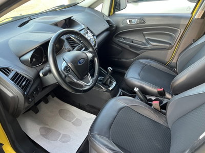 Ford EcoSport 1.5 TDCi 95 CV Titanium S (10)