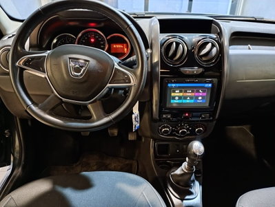 Dacia Duster 1.5 dCi 110CV EDC S&S 4x2 Lauréate (6)