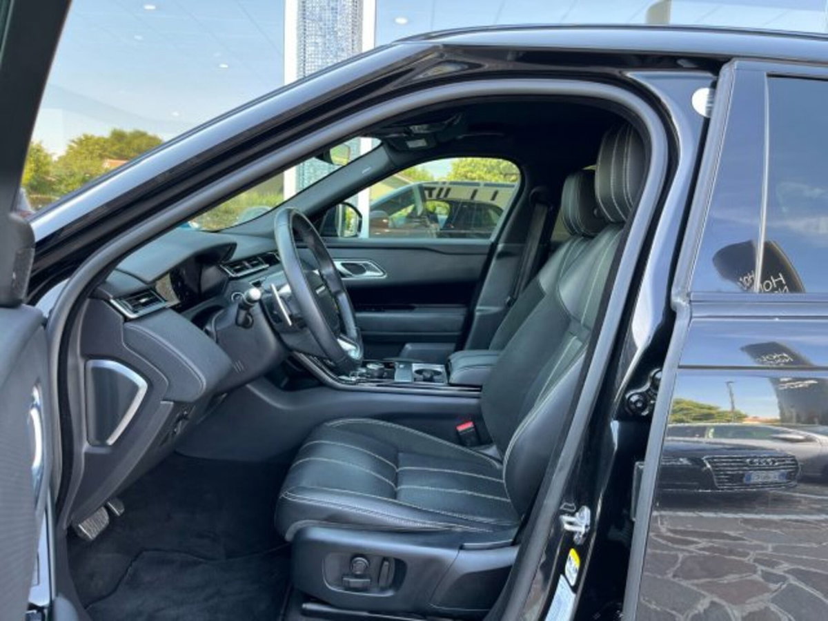 Land Rover Range Rover Velar 2.0D I4 180 CV R-Dynamic S (3)