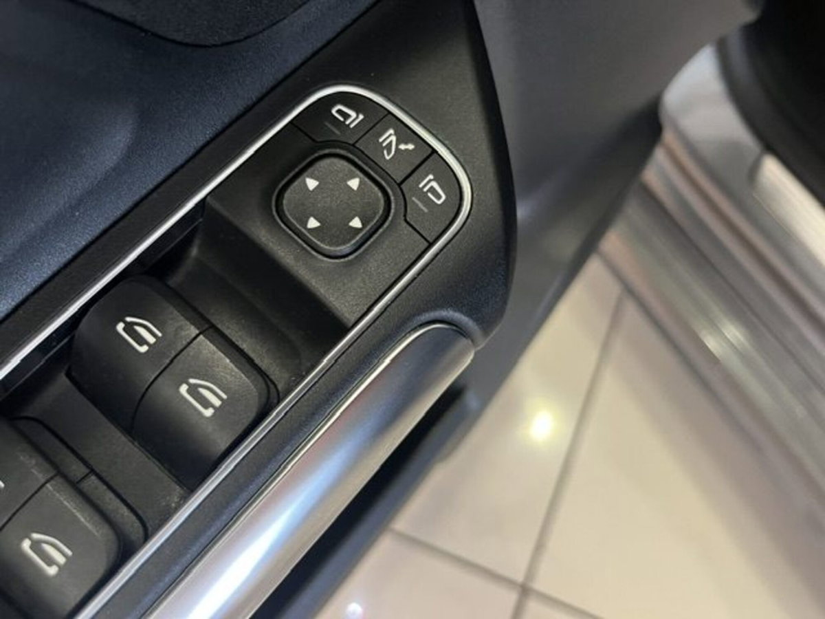 Mercedes-Benz Classe B 180 d Automatic Premium (18)