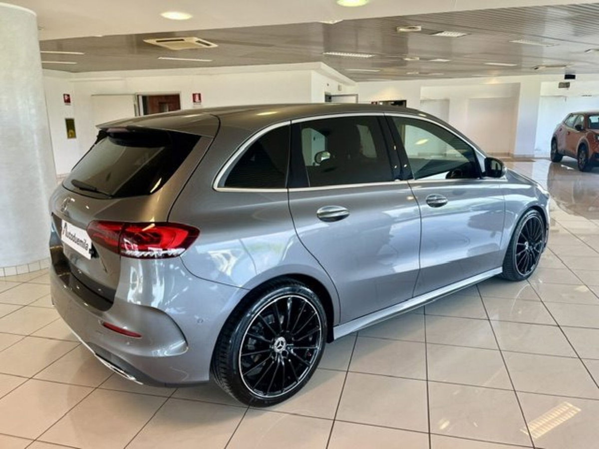 Mercedes-Benz Classe B 180 d Automatic Premium (4)