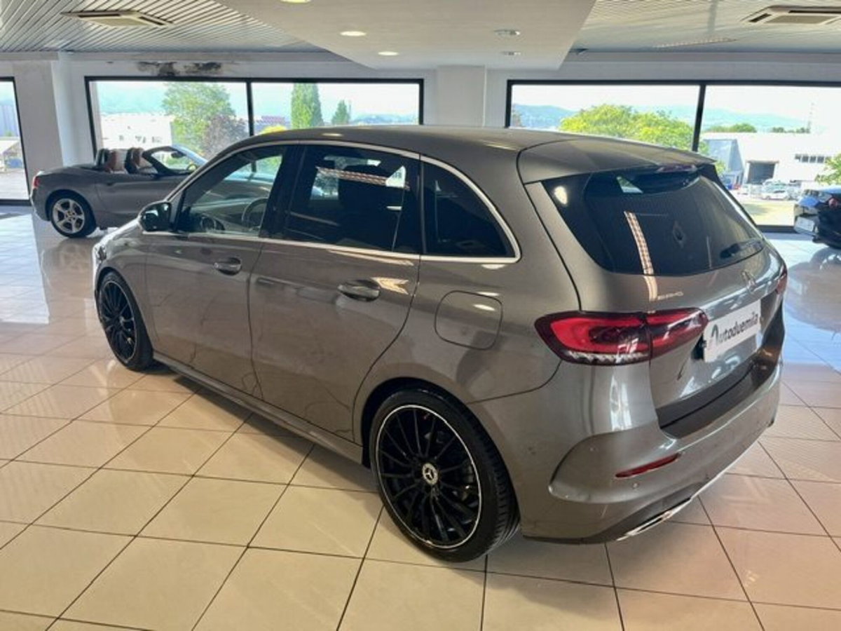 Mercedes-Benz Classe B 180 d Automatic Premium (6)