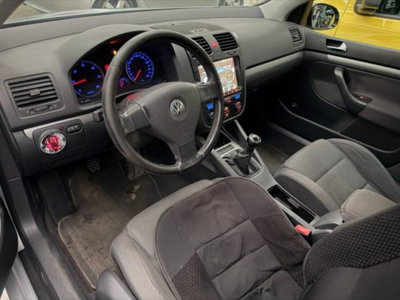Volkswagen Golf 2.0 16V TDI 5p. Comfortline (10)