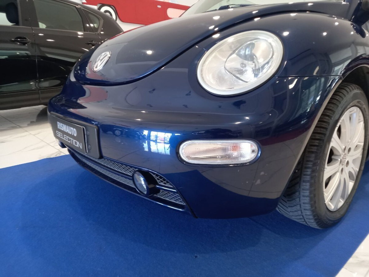 Volkswagen New Beetle Cabrio 16V (2)