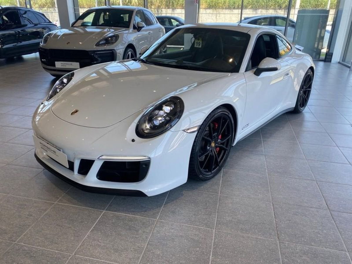 Porsche 911 Coupé 3.0 Carrera 4 GTS